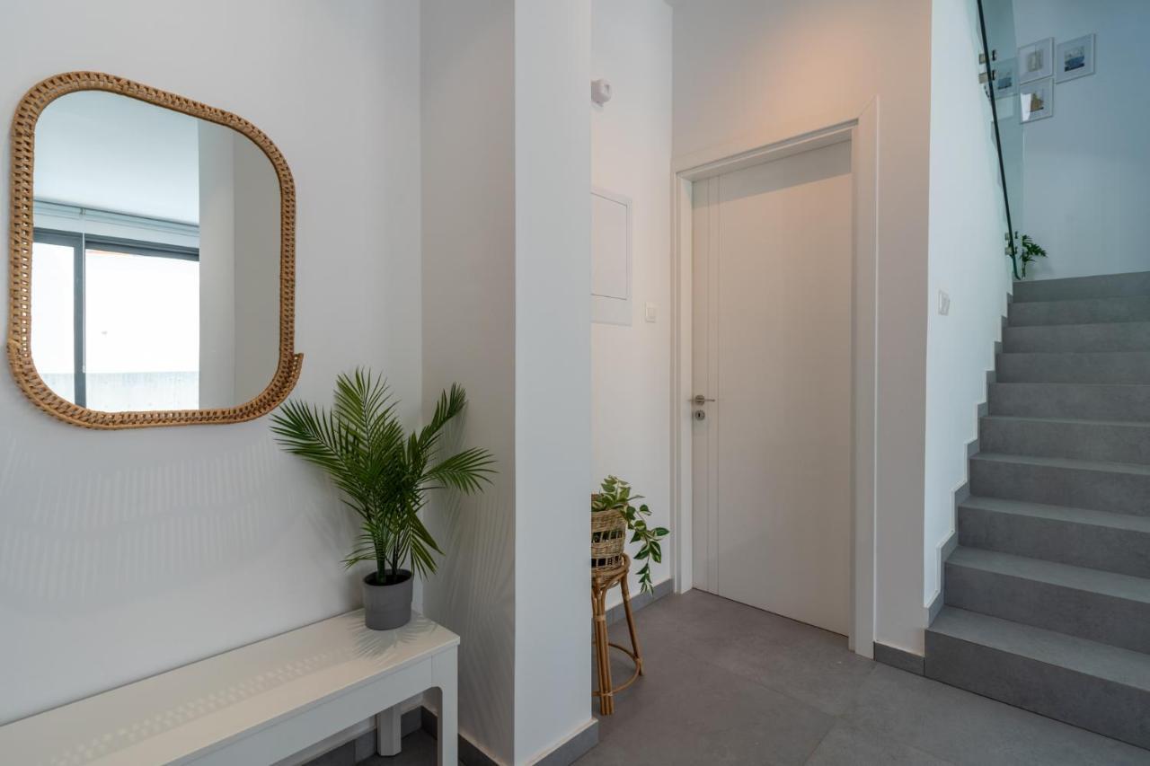 Flora's 3-bedroom Retreat With Private Pool *