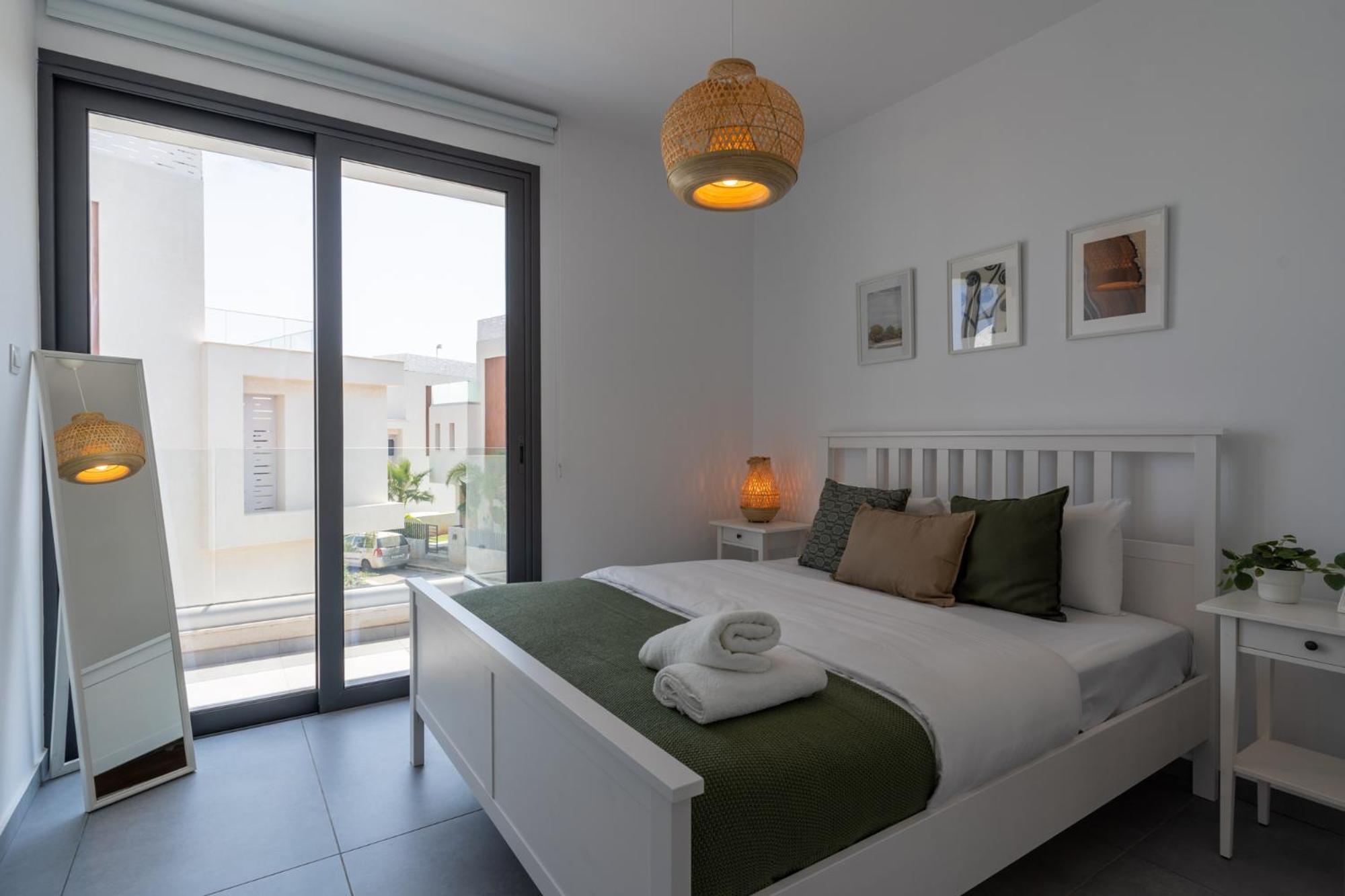 Villa Flora's 3-bedroom Retreat With Private Pool Paralimni